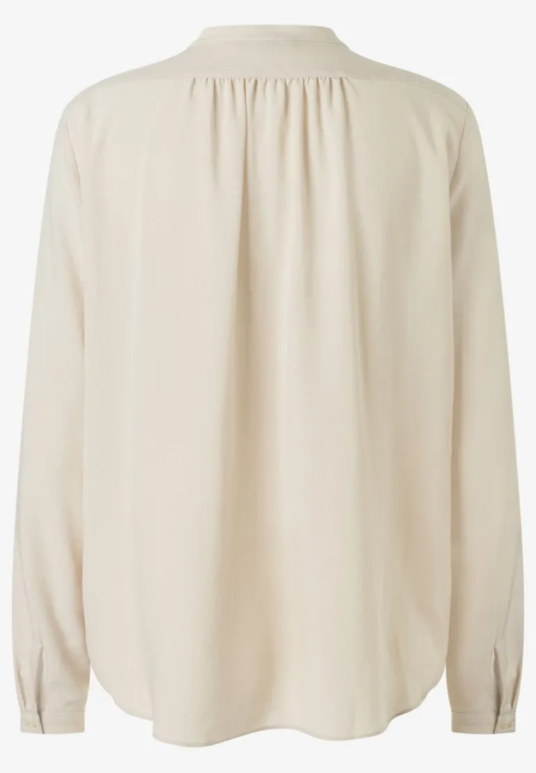 More & More Crepe Blouse Powder